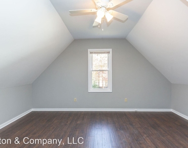 7506 Northford Lane - Photo Thumbnail 32