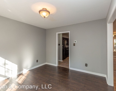 7506 Northford Lane - Photo Thumbnail 7