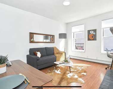 463 West 19th Street - Photo Thumbnail 2