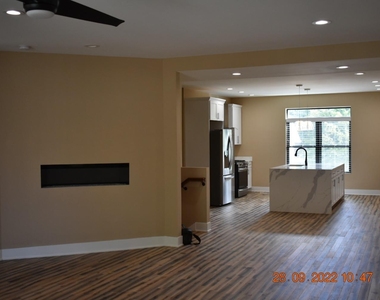 153 Morgan Boulevard - Photo Thumbnail 8