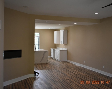 153 Morgan Boulevard - Photo Thumbnail 12