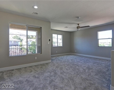 3404 White Bark Pine Street - Photo Thumbnail 12