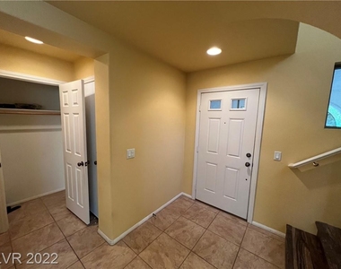 9273 Cantana Street - Photo Thumbnail 16