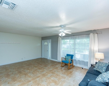 7312 Nw 58th Ct - Photo Thumbnail 7