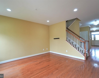 3213 Meadow View Circle - Photo Thumbnail 12