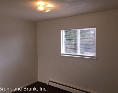 2575 E Uintah Street - Photo Thumbnail 5