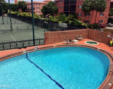 670 Tennis Club Dr - Photo Thumbnail 6