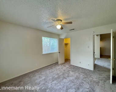 2210 Shoemaker Drive - Photo Thumbnail 16