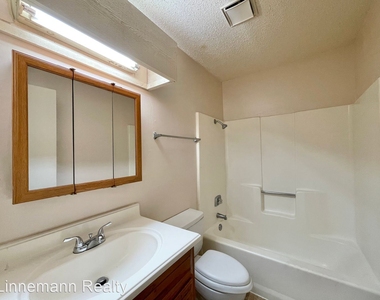 2210 Shoemaker Drive - Photo Thumbnail 21