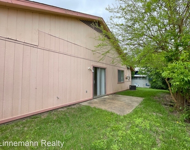 2210 Shoemaker Drive - Photo Thumbnail 22