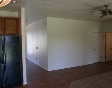 3537 N Riverhaven Drive - Photo Thumbnail 7