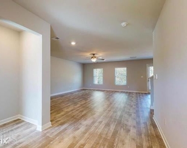 2404r Cosmo Lane - Photo Thumbnail 4