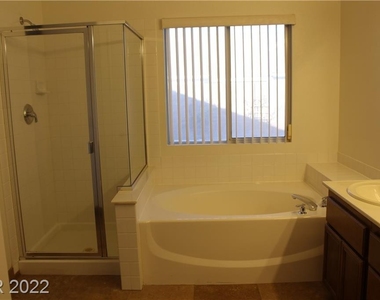 4728 Bell Canyon Court - Photo Thumbnail 20