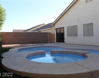 4728 Bell Canyon Court - Photo Thumbnail 32