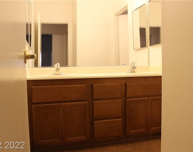 4728 Bell Canyon Court - Photo Thumbnail 25