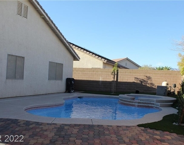 4728 Bell Canyon Court - Photo Thumbnail 36