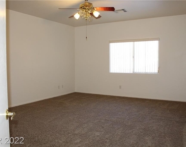 4728 Bell Canyon Court - Photo Thumbnail 16