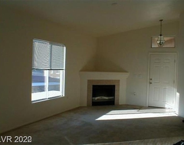 3460 Cactus Shadow Street - Photo Thumbnail 4