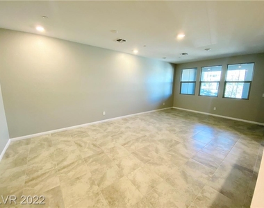 11597 Alpine Cove Avenue - Photo Thumbnail 6