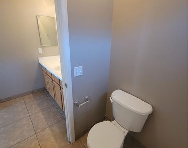 2601 Amber Crest Street - Photo Thumbnail 14