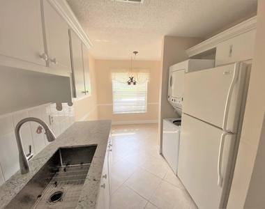 1051 Orange Terrace - Photo Thumbnail 4