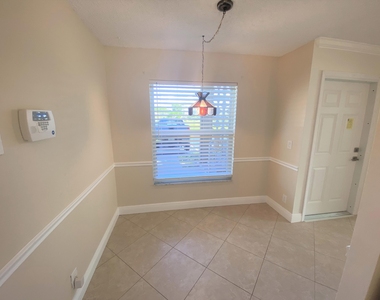 1051 Orange Terrace - Photo Thumbnail 14