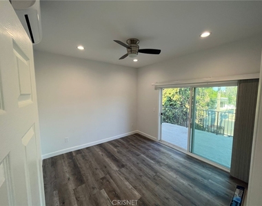 5405 Amigo Avenue 1/2 - Photo Thumbnail 33