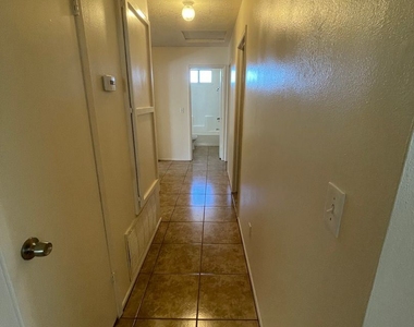 10246 Arroyo Ave. - Photo Thumbnail 65