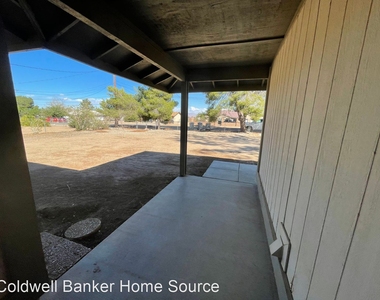 10246 Arroyo Ave. - Photo Thumbnail 22