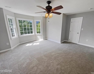 220 R High Maple Court - Photo Thumbnail 10