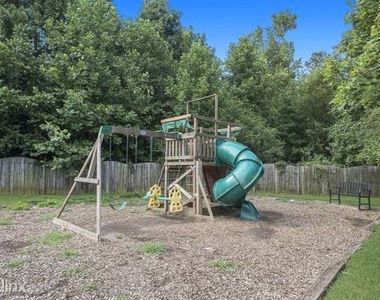 3611r Darcy Court Nw - Photo Thumbnail 48