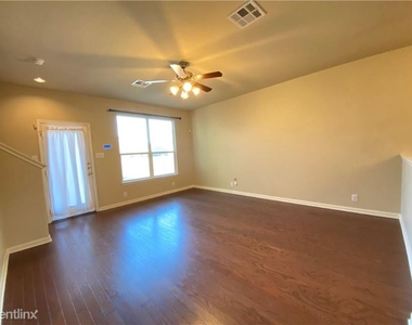 912 Alamo Plaza Dr - Photo Thumbnail 19