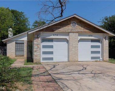 414 Cypress Ln - Photo Thumbnail 1