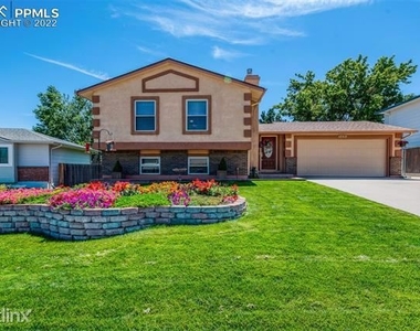 5435 R Espano Drive - Photo Thumbnail 1