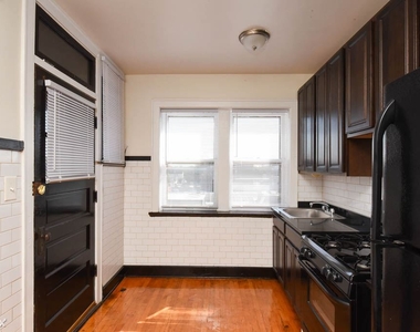 4645.5 N. Elston, Unit 3w - Photo Thumbnail 1