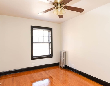 4645.5 N. Elston, Unit 4w - Photo Thumbnail 13