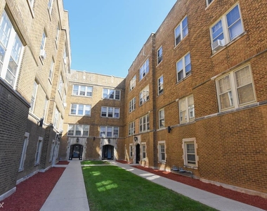 4645.5 N. Elston, Unit 4w - Photo Thumbnail 0