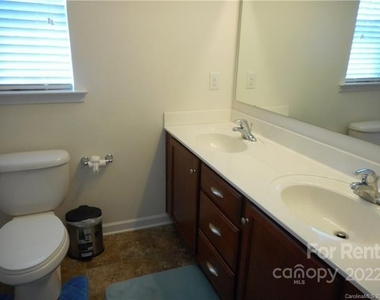 9010 Ardrey Woods Drive - Photo Thumbnail 18