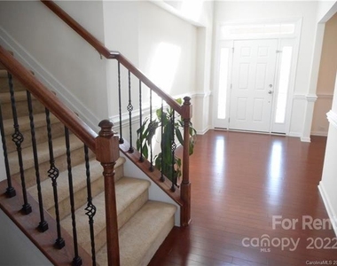 9010 Ardrey Woods Drive - Photo Thumbnail 10