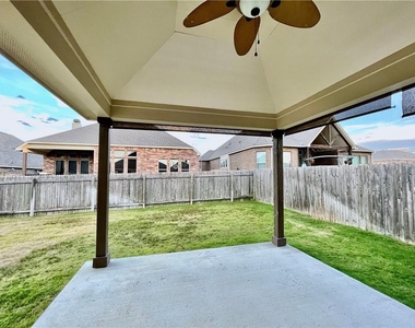 1112  Kersey Dr - Photo Thumbnail 33