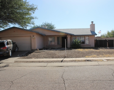 1771 W Arroyo Vista Drive - Photo Thumbnail 0