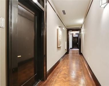 419 Carondelet Street - Photo Thumbnail 1