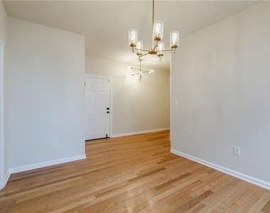 1040 Hubbard Street Sw - Photo Thumbnail 25