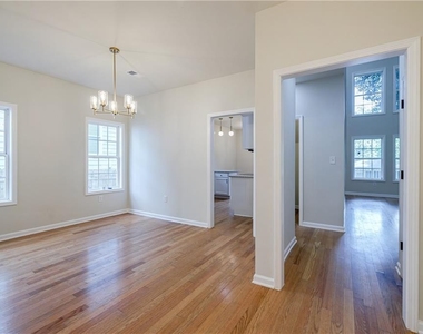 1040 Hubbard Street Sw - Photo Thumbnail 21