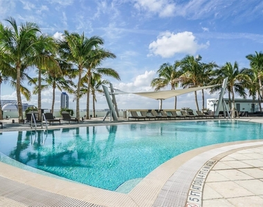 900 Biscayne Blvd - Photo Thumbnail 7