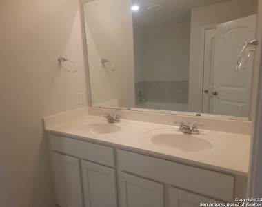 6515 Encore Oaks - Photo Thumbnail 22