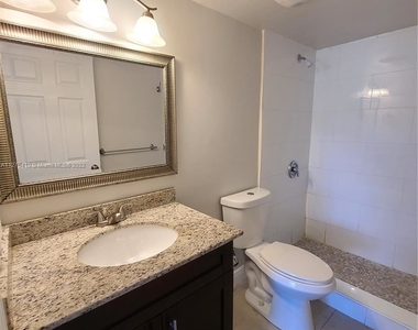 12148 Saint Andrews Pl Apt 106 - Photo Thumbnail 8