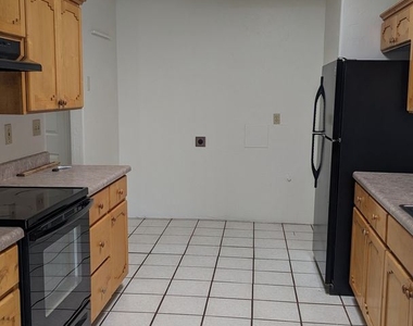 2319 N Sonoita Ave #1102 - Photo Thumbnail 21