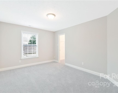 829 Chastain Avenue - Photo Thumbnail 24