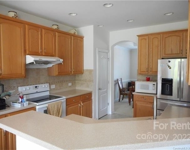 5905 Cactus Valley Road - Photo Thumbnail 5